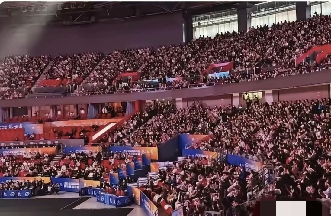 乐动体育圈层-球员们的拼搏精神感染了现场的观众！的简单介绍